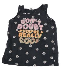 Antracitový květovaný top s nápisem Dopodopo