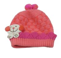 Růžová kostkovaná čepice s pejskem