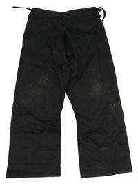 Černé kalhoty na karate