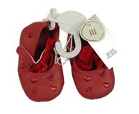 Nové - Červené koženkové cápačky so srdiečkami River Island vel. 17