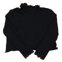 Čierne crop tričko so stojačikom George