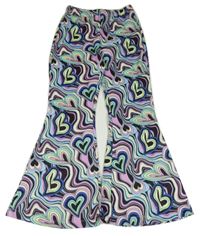 Čierno-farebné vzorované flare legíny so srdiečkami Shein