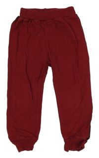 Vínovo-čierne tepláky s pruhmi