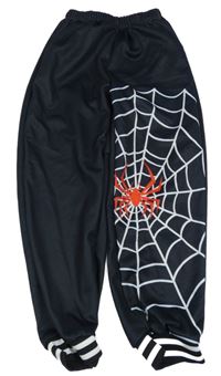 Černé tepláky s pavučinou a pavoukem 