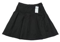 Nové - Černá skládaná sukně PRIMARK