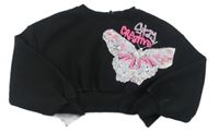 Čierna crop mikina s motýlkom s flitrami a nápismi PRIMARK
