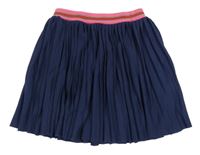 Tmavomodrá skladaná sukňa s ružovým pasom