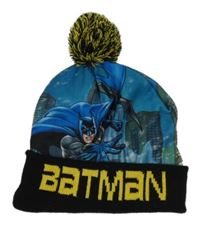Tmavomodro-černá čepice s Batmanem a bambulí 