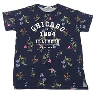 Tmavomodré kvetované tričko s nápisom H&M
