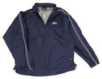 Tmavomodrá šusťáková sportovní bunda s ukrývací kapucí Umbro