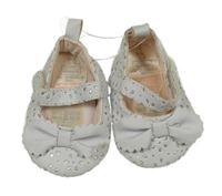 Nové - bílé koženkové capáčky s madeirou a mašlí PRIMARK vel. 15 