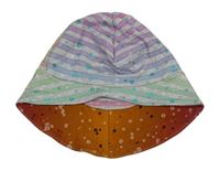 Šedo-barevný pruhovaný klobouk s puntíky