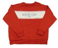 Červeno-biela mikina s nápisom kiabi