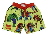 Světlezelené vzorované plážové kraťasy s Avengers 