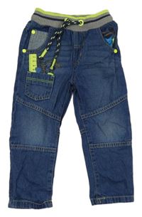 Tmavomodré rifle s pruhovaným pasem a nářadím George 