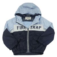 Světlemodro-bílo-tmavomodrá šusťáková podzimní bunda s logem a kapucí Firetrap