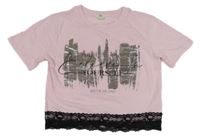 Světlerůžovo-černé crop tričko s nápisy a logem a krajkou RIVER ISLAND