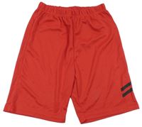 Červené športové kraťasy
