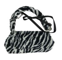 Nové - Dámská černo-bílá vzorovaná kožešinová kabelka Primark 
