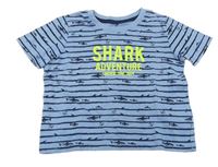 Modré pruhované tričko s nápisom a žralokmi Lupilu