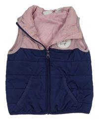 Starorůžovo-tmavomodrá šušťáková zateplená vesta s nášivkou Lily & Dan