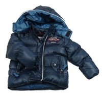 Tmavomodrá šušťáková zimná bunda s nášivkou a kapucňou