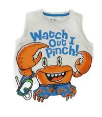 Biele tielko s nápisom a krabom C&A