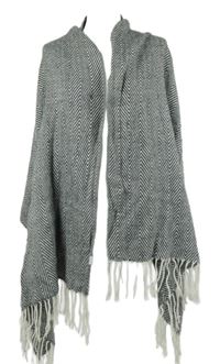 Dámská šedo-bílá vzorovaná šála s třásněmi 