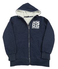 Tmavomodrá zateplená propínací mikina a číslem a kapucí Chapter young