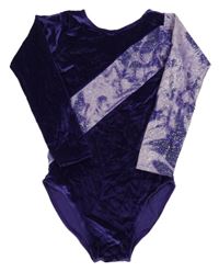 Fialové sametové cvičební body s třpytkami