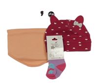 Nové - 3set - Malinová čepice se srdíčky + broskvový slinták + lila ponožky 