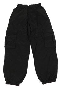 Čierne cargo cuff šušťákové nohavice Y.F.K.