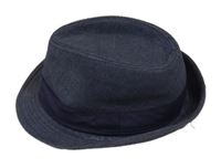 Tmavomodrý slaměný klobouk