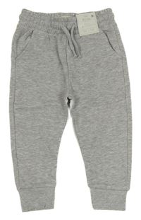 Nové - Šedé melírované tepláky F&F