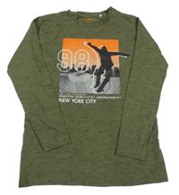 Khaki melírované tričko s číslom a skateboardistou YIGGA