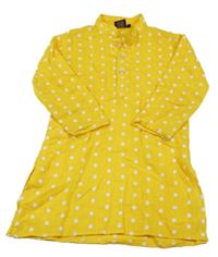 Tmavožluto-biele vzorované šaty