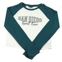 Bílo-tmavozelené žebrované crop triko s nápisem Y.F.K.