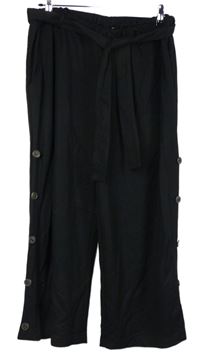 Dámské černé culottes kalhoty s knoflíky a páskem Blind Date 
