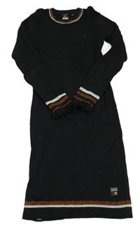 Černé třpytivé žebrované pletené šaty s proužky