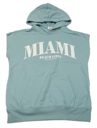 Svetlomodrá tepláková vesta s nápisom a kapucňou Chapter young