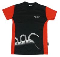 Čierno-červené športové tričko s potlačou
