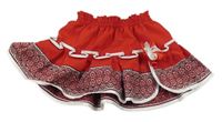 Červená plátenná sukňa so vzorom