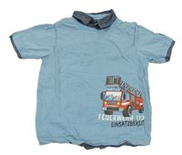 Modré tričko s hasičským autem a košilí Topolino