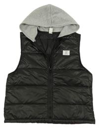 Černá šusťáková zateplená vesta s nášivkou a teplákovou kapucí Shein