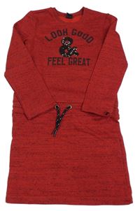 Červeno-čierne melírované teplákové šaty s nápismi a flitrami Y.F.K.