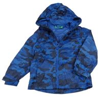 Modro-tmavomodrá vzorovaná šusťáková jarní funkční bunda s kapucí Mountain Warehouse