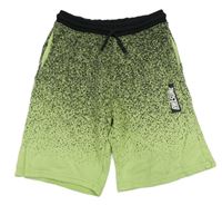 Zeleno-čierne vzorované teplákové kraťasy s nápisom H&M