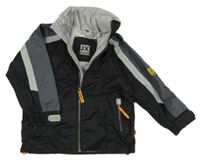 Čierno-sivá jarná šušťáková bunda s kapucňou