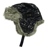 Černá prošívaná lesklá šusťáková beranice s kožešinou