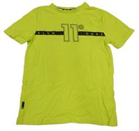 Zeleno-čierne tričko s nápisom